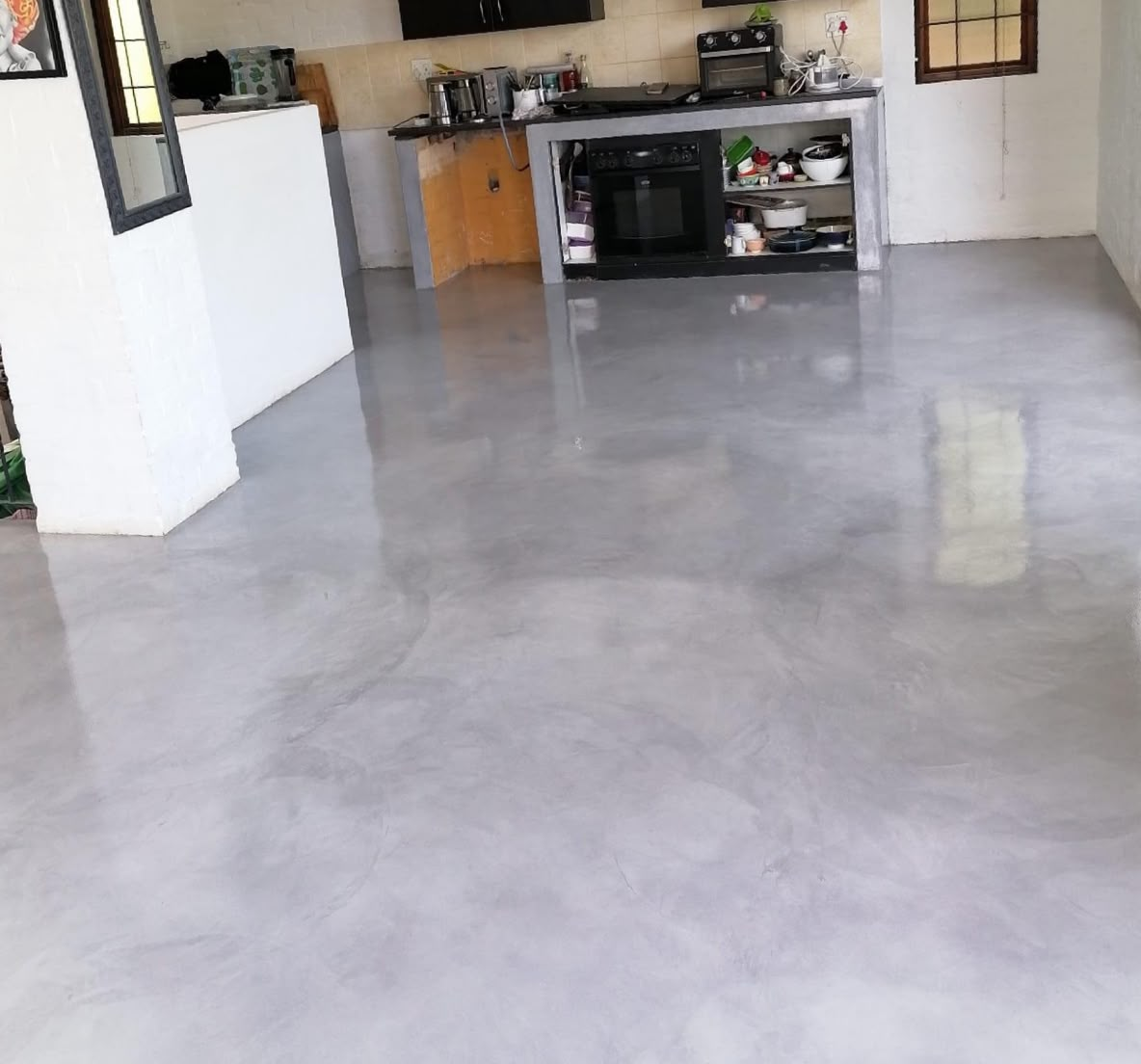 Micro cement flooring system — project photo 11