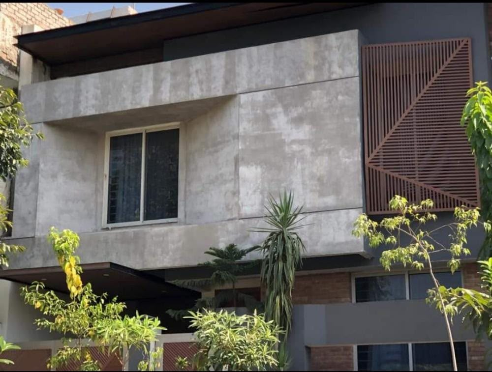 Decorative concrete wall system — project photo 3